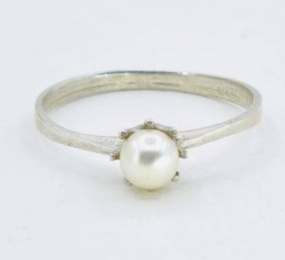 Auktion 362<br>Perlen Ring, Silber , undeutliche Punze, RG 60, 1,4 gr., Perle 4mm [1]