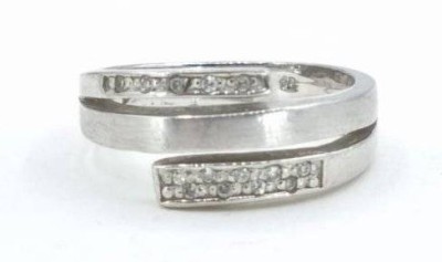 Auktion 362<br>Ring mit weißen Steinen, 925er Silber, Rg 53, 3,7 gr. [1]