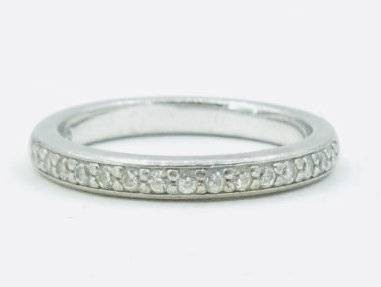Auktion 362<br>Ring mit weißen Steinen, 925er Silber, RG 53, 2,8 gr. [1]