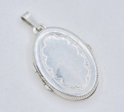 Auktion 362<br>Fotomedaillon, 835er Silber, K&L, L- 3,5 cm, 8,0 gr. [1]