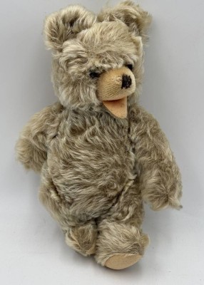 Auktion 362<br>kl. Zotty,  wohl Steiff, Druckstimme, guter Zustand, H-30 cm [1]