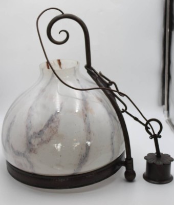 Auktion 366<br>gr. Deckenlampe, Fibo, Milchglasschirm, ca. H-57cm D-45cm [1]