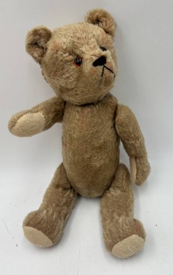 Auktion 362<br>alter Teddy mit Druckstimme, Steiff?H-34 cm [1]