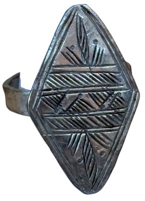 Auktion 362<br>Silberring mit gravierter Platte, RG 58, 7,3 gr [1]