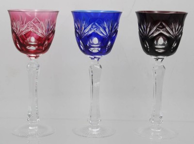 Auktion 362<br>3x Buntglas-Weinrömer, wohl Nachtmann, ca. H-21cm [1]
