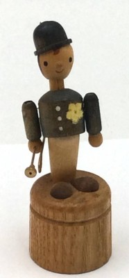 Auktion 362<br>Druckfigur, Mann mit Trompetem H-8 cm [1]