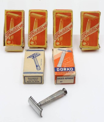 Auktion 362<br>6x div. Nass-Rasierer, älter, je  in orig. Karton, versch. Hersteller [1]