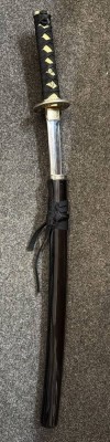 Auktion <br>kurzes Samurai-Schwert 