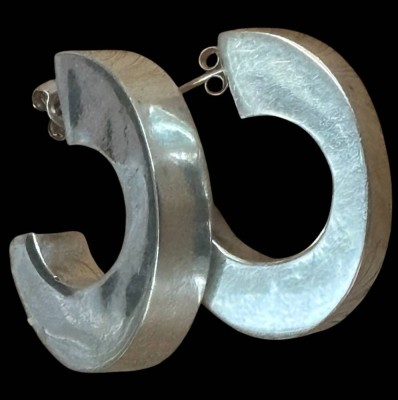 Auktion 362<br>Paar grosse Halbcreolen, Silber-925-, 14,6 gr, H-3,6 cm [1]
