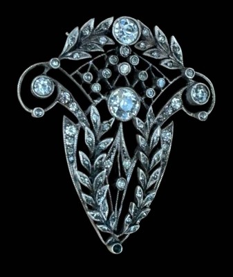 Auktion 362<br>Silber-900- Anhänger, klare Steine, einige fehlen, Markasiten, 4,3x3,8 cm, 11,8 gr [1]