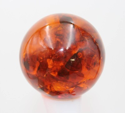 Auktion 362<br>Kugel wohl geklärter Bernstein ?, 77,2gr., ca. D-4,9cm [1]