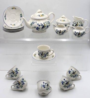 Auktion 362<br>Teeservice für 6 Personen, Villeroy &Boch, Phönix, Teekanne, Zuckerdose, 2x Milch, 1x Sahne, 6x Tassen mit U.T., Kanne H-16,5cm Tassen H-7cm [1]