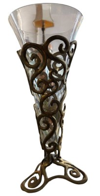 Auktion 362<br>Hohe Vase, Bronze-Montur mit Glastrichter, H-30 cm [1]
