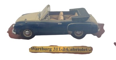 Auktion 362<br>Wartburg 311-2 Cabrio blau/creme (1957) Maßstab 1:43 Atlas, in orig. Display [1]