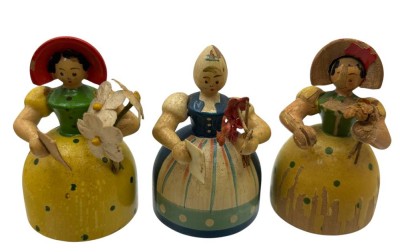 Auktion <br>3x kl. Erzgebirge Knaulfrauen bzw, Holländerin, H-max. 5 cm [1]