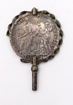 Auktion 363<br>Uhrenschlüssel aus Münze gefertigt, 1 Testone - Pius VI , L-5cm [1]