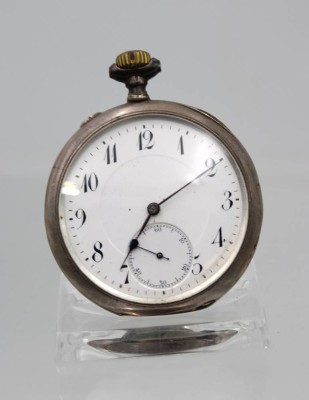 Auktion 363<br>Herrentaschenuhr, 900er Silbergehäuse, I.W.C., Kronenaufzug, Werk steht, Ring fehlt,  ca. D-5,1cm [1]