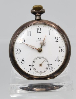 Auktion 363<br>Herrentaschenuhr, OMEGA, 800er Silbergehäuse, Kronenaufzug, Werk steht, Ring fehlt, D-4,9cm [1]