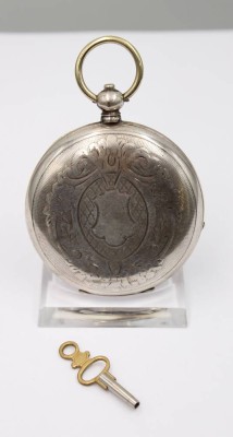 Auktion 363<br>russische Taschenuhr um 1920, Silber -84-, Schlüsselwerk läuft, Innendeckel mit Gravur, Alters-Gebrauchsspuren, D-5,8cm [1]