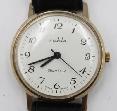 Auktion 363<br>Armbanduhr, Ruhla Quartz, Funktion nicht geprüft, D-3,4cm [1]