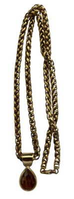 Auktion 363<br>Pierre Lang Anhänger vergoldet mit schwerer Double- Kette, L-ca. 70  cm. Anhänger 3,4 cm, brauner Stein [1]