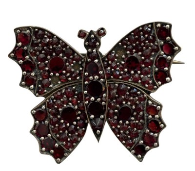 Auktion 363<br>Granat Brosche 