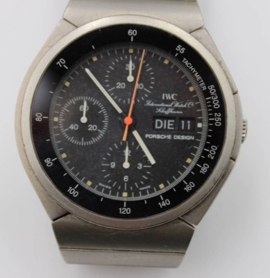 Auktion 363<br>IWC Porsche Design Automatik Chronograph, Titan, Werk defekt, Tragespuren, ca. D-4,3cm [1]