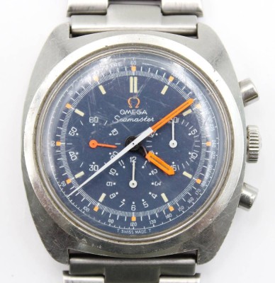 Auktion 363<br>Vintage Herrenarmbanduhr, OMEGA Seamaster, Handaufzug (Schraube lässt sich nicht festsetzen), Werk läuft an, Tragespuren, ca. D-3,8cm [1]