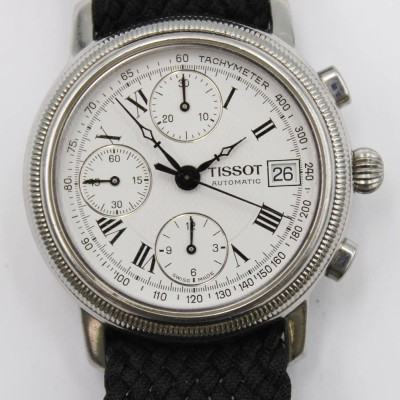 Auktion 363<br>Herrenarmbanduhr, Tissot Automatic, Werk läuft, guter Zustand, Stoffband, D-3,8cm [1]