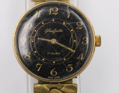 Auktion 363<br>Vintage-Armbanduhr, Glashütte, Handaufzug, Werk steht, Alters-u. Tragespuren, ca. D-3,4cm [1]