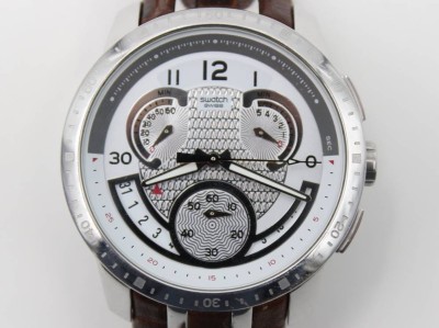 Auktion 363<br>Swatch-Chronograph, Quarz, Werk nicht geprüft, Lederband beschädigt, ca. D-4,2cm [1]