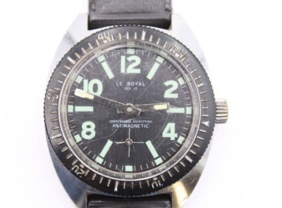 Auktion 363<br>Taucheruhr, Le Royal, Handaufzug, Werk läuft, ca D-3,7cm, getragene Erhaltung [1]