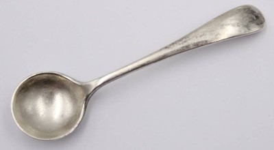 Auktion 363<br>engl. Silber Salzlöffelchen, Sheffield 1852. L-7,3 cm [1]