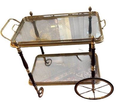 Auktion 363<br>vintage Jour bzw. Teewagen, Messinggestell mit abnehmbarem Glastablett,  H-7ß cm, 75x38 cm [1]