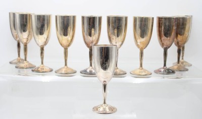 Auktion 363<br>11x Sektkelche, WMF, versilbert, älter, je ca. H-16cm [1]