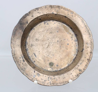 Auktion 363<br>Teller, Messing, älter, undeutl. bezeichnet, D-21cm [1]