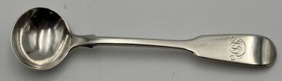 Auktion 363<br>Sahnelöffel, Silber-925-. Ziermonogramm, 14 gr, L-11 cm, div. Punzen [1]