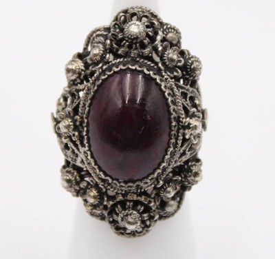 Auktion 363<br>gr. Ringe mit Amethyst-Cabochon, versilbert, RG 51 [1]