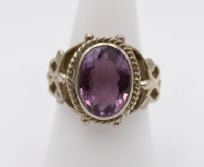 Auktion 363<br>925er Silber-Ring mit Amethyst, 12,3gr., RG 57 [1]