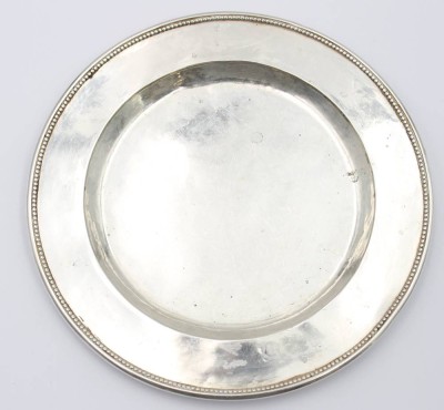 Auktion 363<br>kl. Teller, Georg Jensen, Sterling, Perlrand, Nr. 210 H, D-15cm, 119,9gr., Gebrauchsspuren [1]