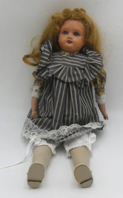 Auktion 363<br>Brustblattkopfpuppe 