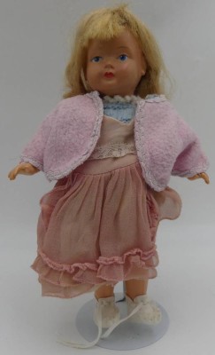 Auktion 363<br>kl. Celluloid Mädchenpuppe, nur 25 gemarkt, H-24 cm [1]
