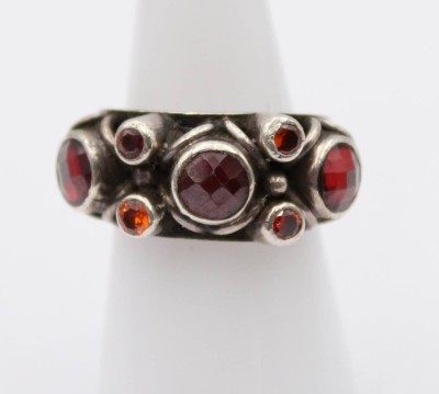 Auktion 363<br>925er Silber-Ring, KUM KUM gemarkt, Farbsteinbesatz, 11,4gr., RG 54/55 [1]