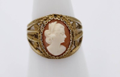 Auktion 363<br>Ring mit kleiner Gemme, Silber vergoldet, 2,9gr., RG 52 [1]