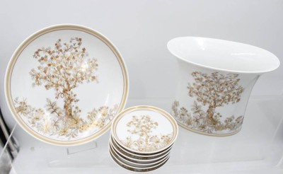 Auktion 363<br>Konvolut, Kaiser Allegro, Design Nossek, Vase, 7tlg. Konfektset, Vase H-14,5cm [1]