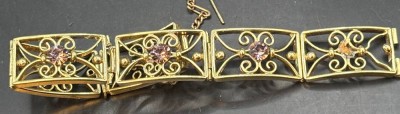 Auktion 363<br>Filigranes Silber-Armband, vergoldet, violette Steine (eines fehlt), L-18 cm, 29,3 gr. [1]