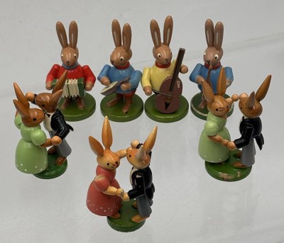 Auktion 363<br>4 Hasenmusiker und 3 Hasen Tanzpaare, Erzgebirge, H-ca. 7 cm [1]