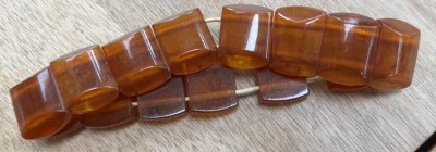 Auktion 363<br>Bernstein Zugarmband, braun, 22,8 gr [1]