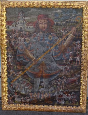 Auktion 363<br>anonymes grosses Gemälde, Portrait eines Kriegers vor Stadtsilhouette, wohl Zentralasien? Öl/Leinen, kl. Löcher etc,  restaurierungsbedürftig, Alters-u. Gebrauchsspuren, gerahmt, Holz hinterlegt. Leinwand müsste neu gespannt werden, verso beschriftet, RG 110x86 cm,  (Sperrgut, ca. 36 € BRD) [1]