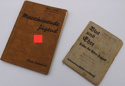 Auktion 363<br>2x alte Liederbücher, 3. Reich, Alters-u. Gebrauchsspuren [1]